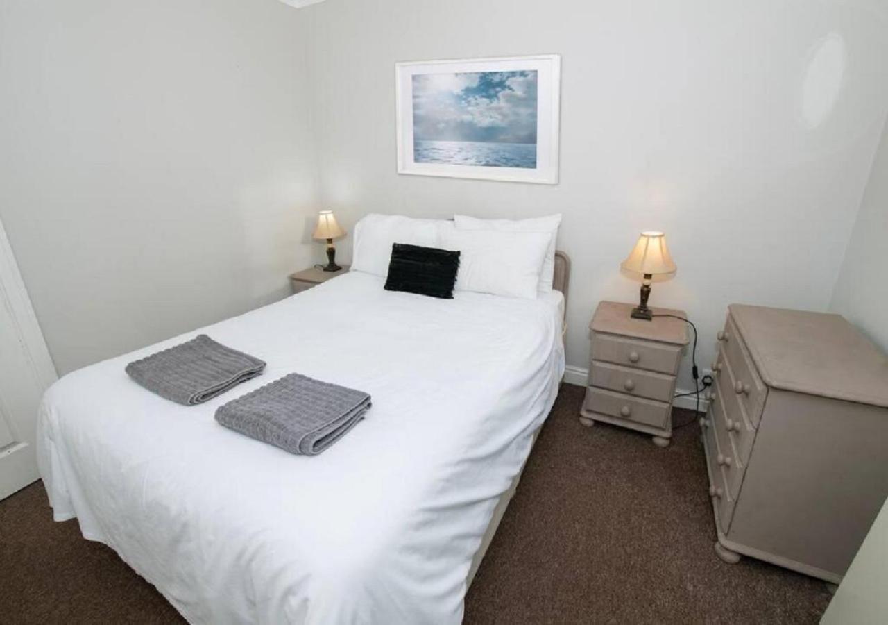 Cormorant - Beautiful 2 Bed Apartment With Sea Views Old Town Scarborough Exterior foto